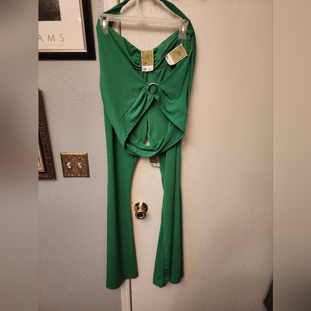 Green Women's 2pc set.
